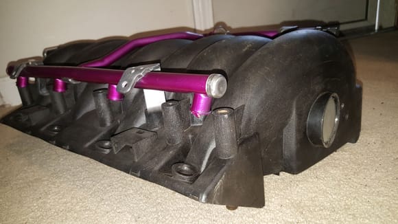 Mock up of the LS6 rail... yes it's purple (being sanded and another coat of color added as we speak). After talking to some guys here, decided to sell my LS6 injectors and adapters, and bought height adapters for my stock injectors (i have a 2007).
