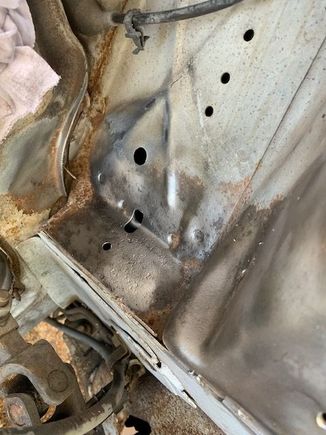 This is a picture of the area after I had cleaned it up with a wire wheel on my 4 1/2 grinder