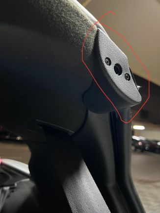 That’s where I’m suspecting the drops are coming from. Because it aligns with where I found them on the rear seat.
I believe this is where the b pillar meets the t top.