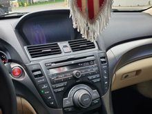 Despite all the buttons the infotainment system has been very reliable and I haven't had any issues. I only updated the Navigation once and barely use it.