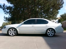 2000 SE, Ground upgrade, CAI, Gutted cats, black headlights, Tein spring/KYB GR-2's, 07 Murano wheels / 245-40-18 tires