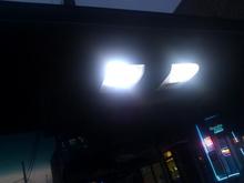 12 L.E.D on each Maplight.