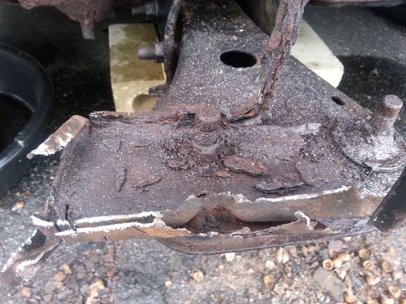 All thats left is the crossmember bolts. Rotted on solid. Vice grips just spin.