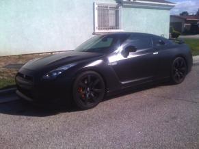 my friends GT-R ..ah lovely.