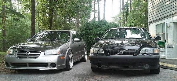 The maxima and the new daily Volvo 2.4t s60 already been thinking of standing it out .... nah its the DD lol