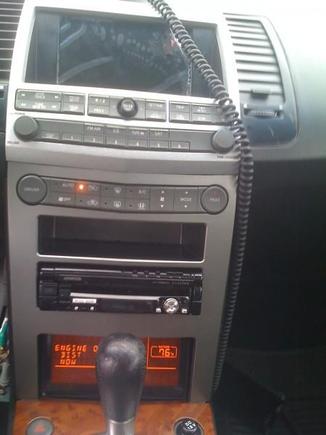 Pic of the setup... wish dash kit was colored matched but wutever at this point... another project another day