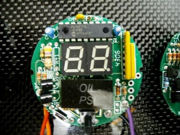 Gauge   005  Oil pressure