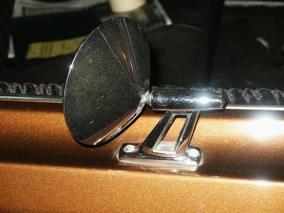 Dont know why, but he forked out the money for a pass side mirror that dont match the original. Gonna try and swap it for the correct pass mirror.