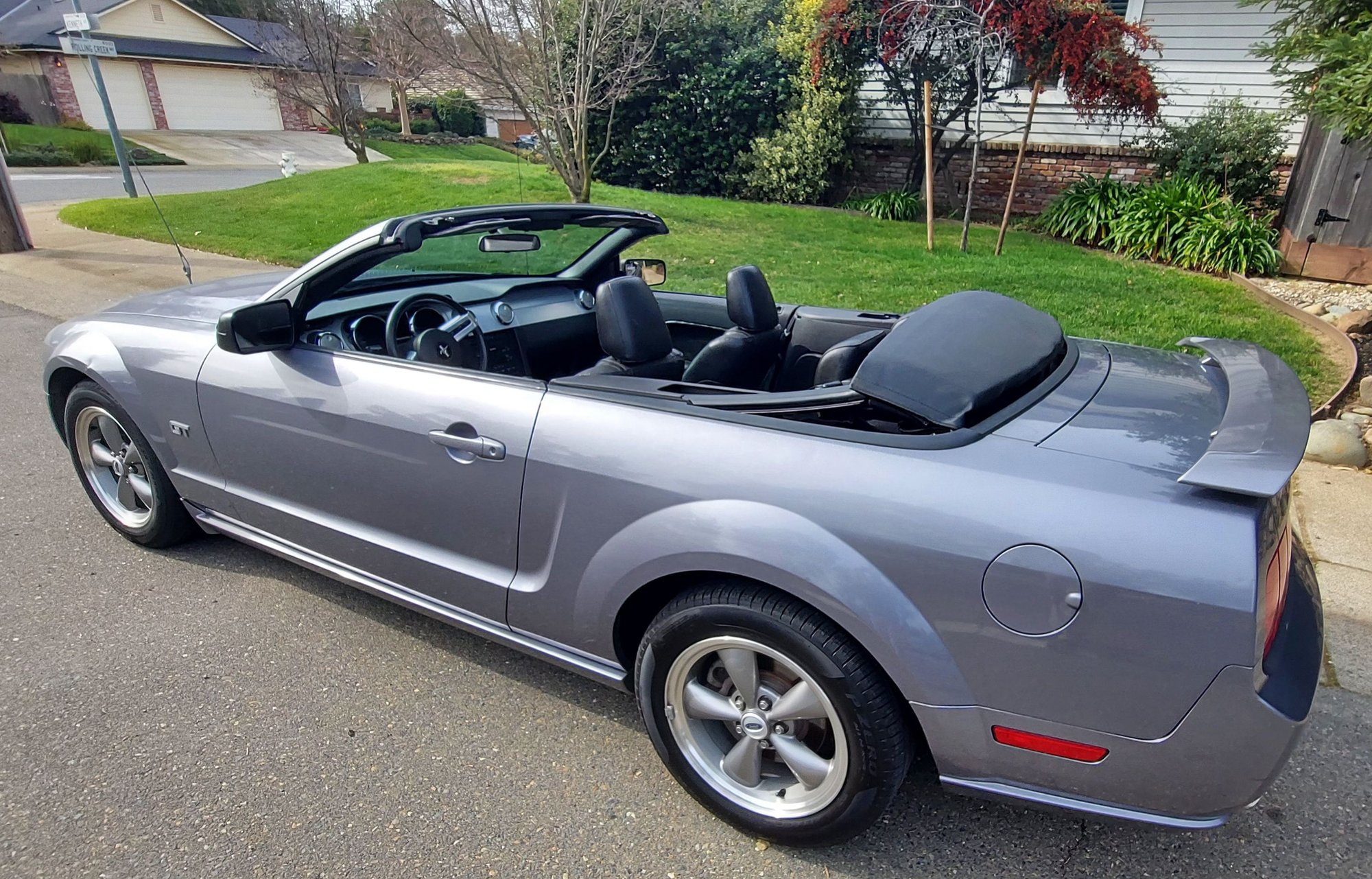 2006 Ford Mustang - 2006 Mustang GT Convertable Supercharged - Used - VIN 1ZVHT85H265212303 - 142,000 Miles - 8 cyl - 2WD - Automatic - Convertible - Gray - Fair Oaks, CA 95628, United States