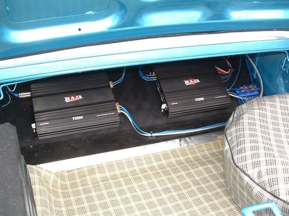 Profile Amps on custom plate in trunk (1400 Watts)