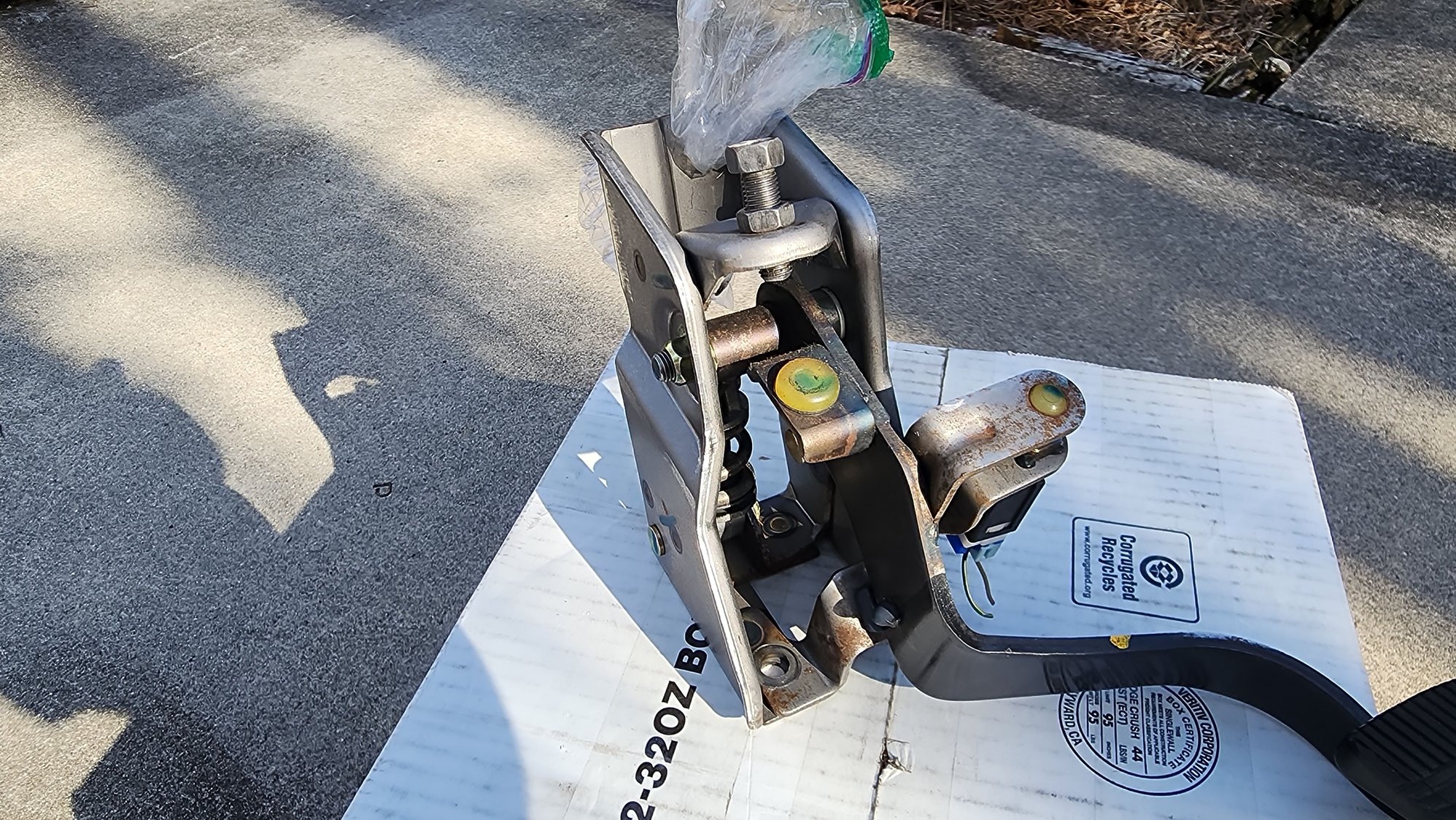 Miscellaneous - 350z brake and clutch pedals for manual swap - Used - 2005 to 2008 Nissan 350Z - Robbinsville, NC 28771, United States