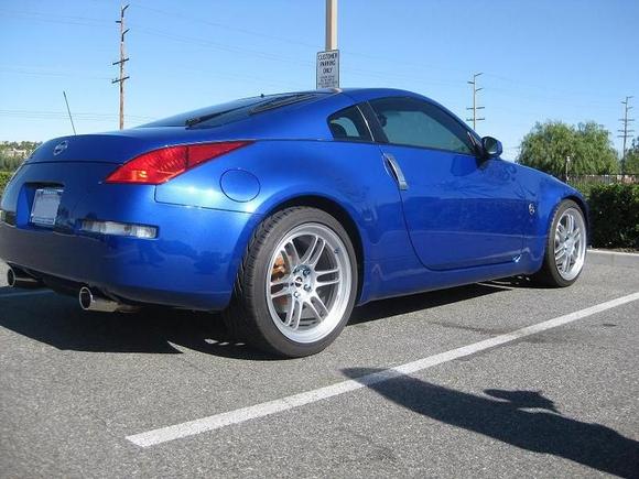 As the car currently sits:
35% Tint
Enkei RPF1s - 19x9  18, 19x10  22
Toyo T1Rs
Nismo S-Tune Exhaust