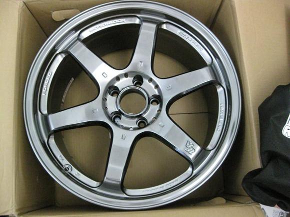 Volk Racing Wheels Volk G2
19X9.5  23 19X10.5  22