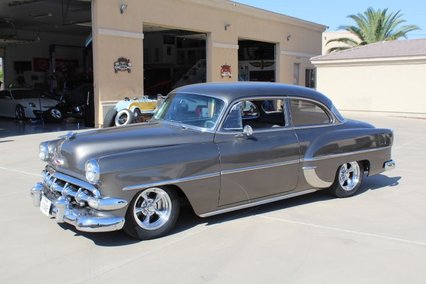 1954 chev  bel air pro tour,502-400 sell trade ?