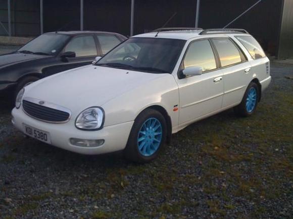 Ford Scorpio modified2
