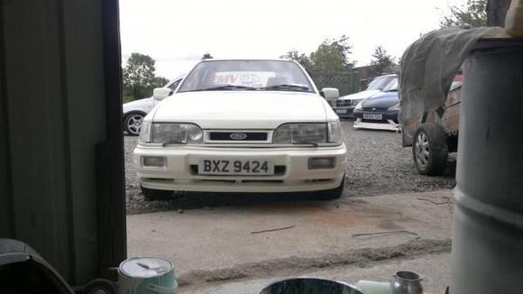 27082011289

Cossie bumper, grille an mirrors just fitted after being painted