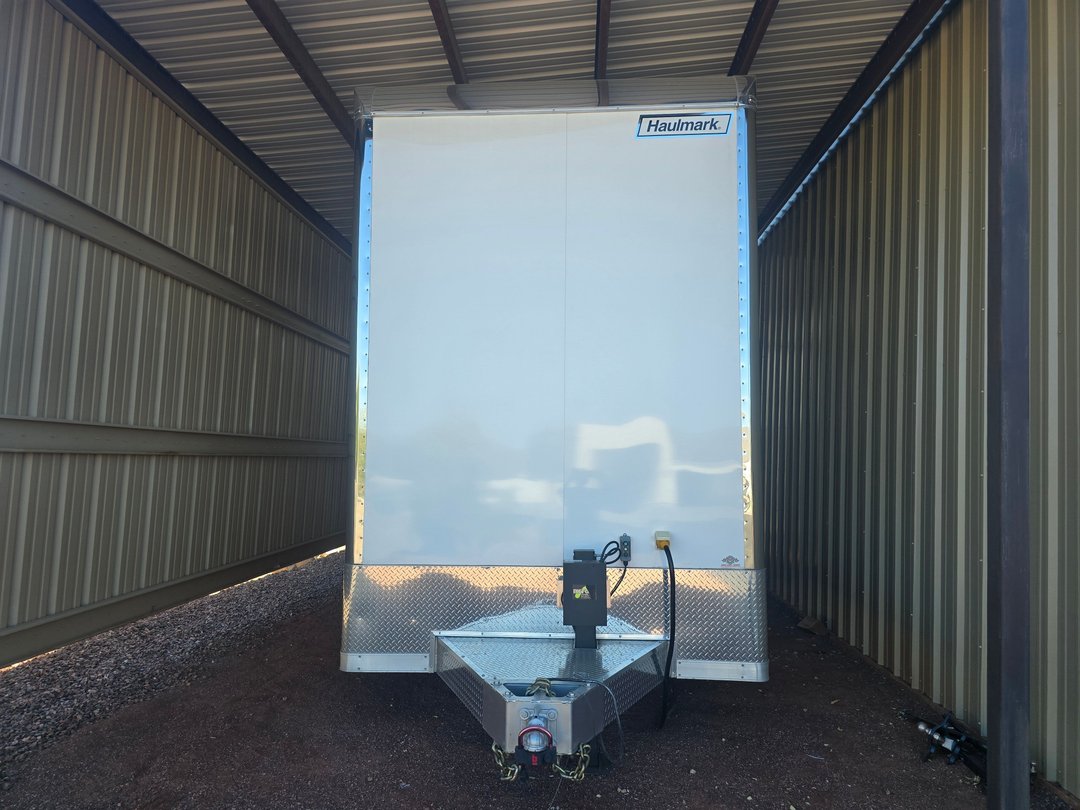 2023 32ft haulmark aluminum stacker for Sale in PHOENIX, AZ RacingJunk