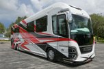 2022 Newell P50 TRIPLE BUNK Quad Slide Bath and Half 605HP 