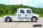 2005 FREIGHTLINER SPORTCHASSIS CAT 300HP