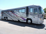 2004 COUNTRY COACH  AFFINITY 45' LSTS "LUXURY SUITE&quo 