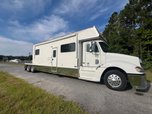 2004 Renegade Tandem Axle Toter 23’ Box w/ Rear Bedroom  for sale $239,900 