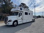 2019 Freightliner Renegade CS170 Sportdeck Toter Motorhome  for sale $315,000 
