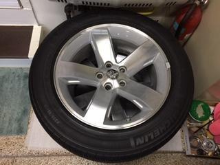 18 Inch Tires >> 18 Inch Challenger Rt Wheels And Tires For Sale In Hoffman Estates Il Price 900 18 Inch Tires >> 18 Inch Challenger Rt Wheels And Tires For Sale In Hoffman Estates Il Price 900