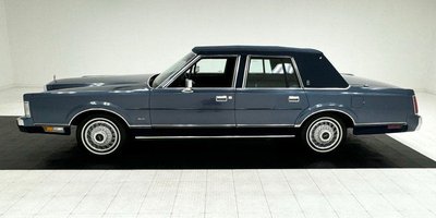 1987 Lincoln Town Car  for sale $11,500 