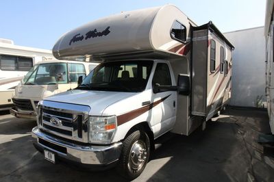 2015 THOR FOUR WINDS 28Z 