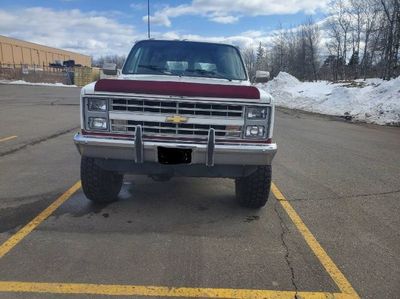 1987 Chevrolet Suburban  for sale $10,995 