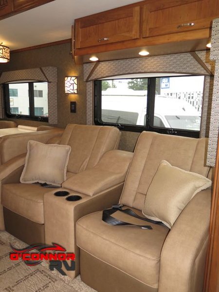 2019 RENEGADE VALENCIA 38RW