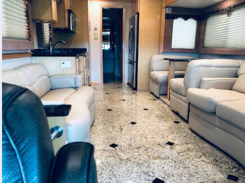 2009 Silver Crown Columbia, 515 Detroit, Auto, Loaded