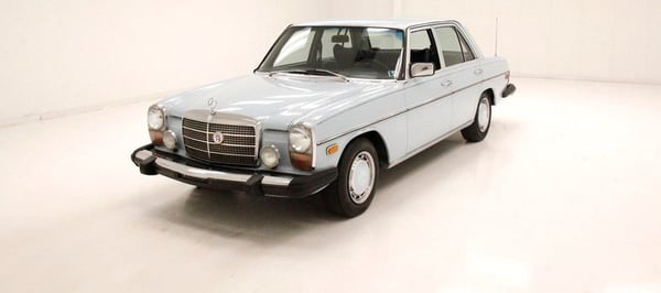 1976 Mercedes-Benz 300D Sedan