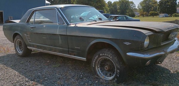 1966 Ford Mustang Coupe 