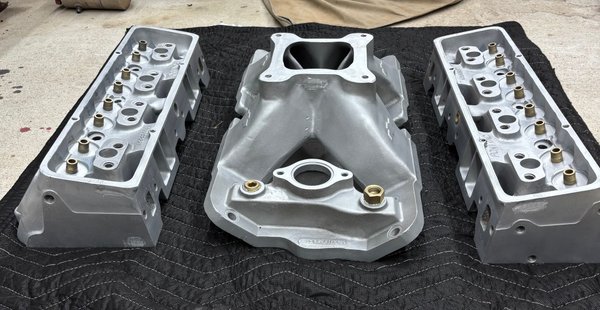 SBC Brodix Pontiac 867 Heads  for Sale $1,300 