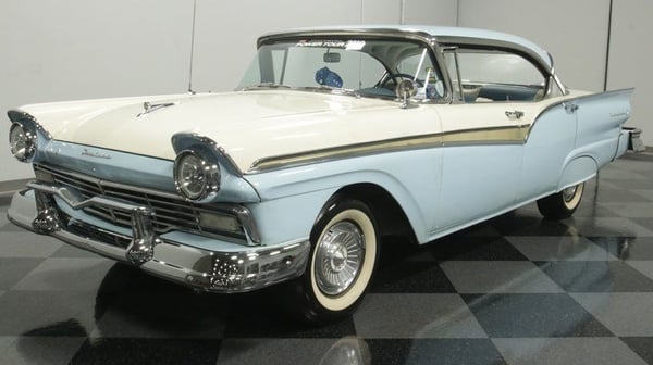 1957 Ford Fairlane 500 Town Victoria  for Sale $25,995 