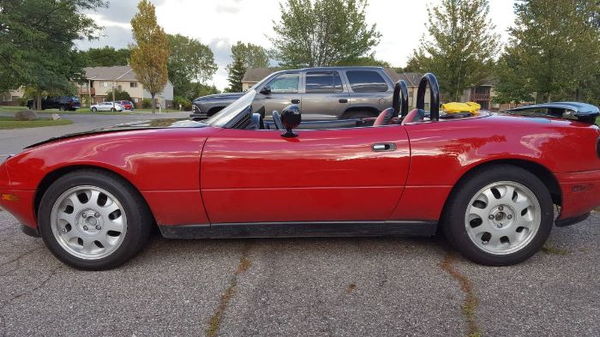 1990 Mazda Miata  for Sale $11,995 