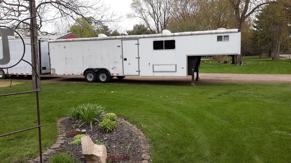 36 foot gooseneck Wells Cargo with living quarters for Sale $11,500