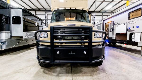 Used 2018 ShowHauler Custom 20-FL Freightliner M2