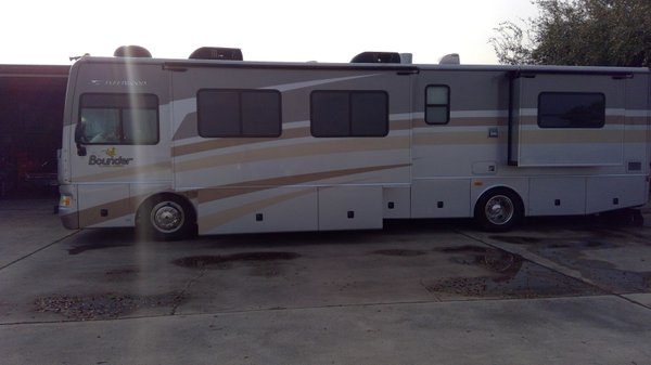 2006 Bounder 38L