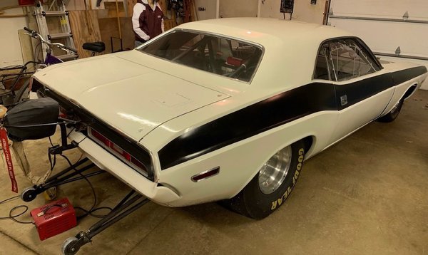 1971 Challenger R/T. NHRA 8.50 certification   for Sale $35,000 