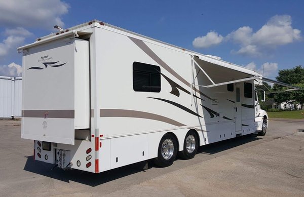 2007 Haulmark 45' Motorhome Toterhome Mercedes 450HP 2-Slide for Sale $169,900