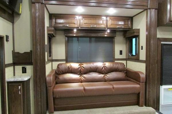 2020 Showhauler 5 Slides Bunk Beds 35QFSSL-B Class A RV for Sale $0