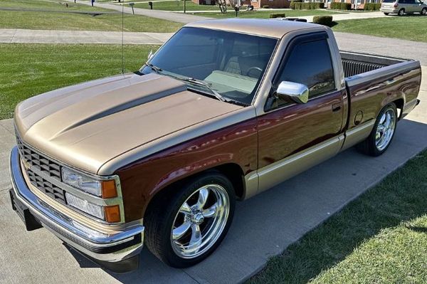 1990 Chevrolet Silverado  for Sale $24,895 