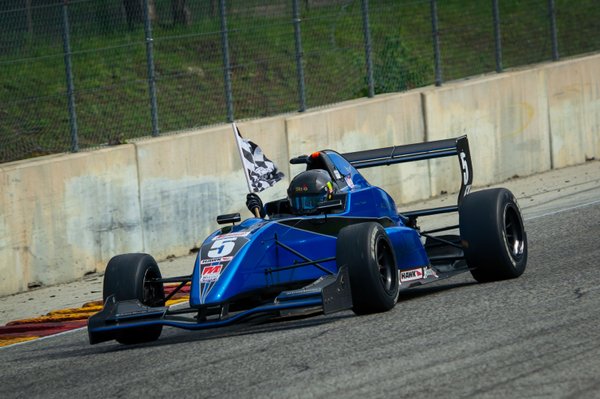 2014 Formula Renault 2.0   for Sale $95,000 