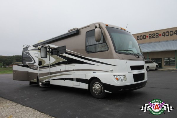 2011 Thor Motor Coach Serrano Motorhome