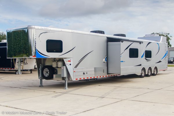 2019 Sundowner 2886SGM - 53' Toy Hauler for Sale $92,900