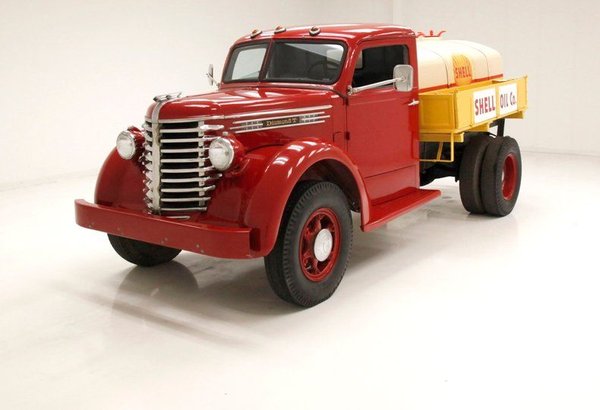 1948 Diamond T 306 Tanker