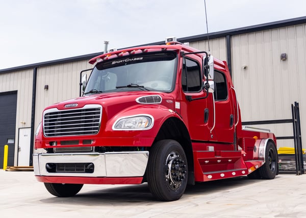 2015 Freightliner Sport Chassis 