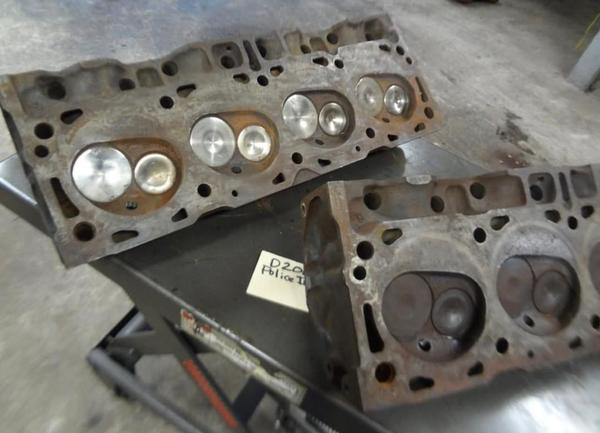 Ford 429 Police Interceptor cylinder heads D2OE  for Sale $900 
